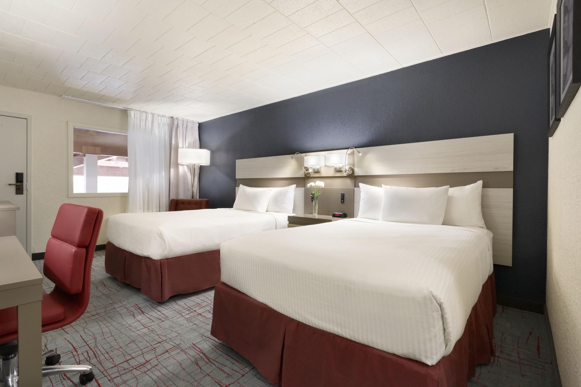 Ramada By Wyndham Beaver Falls Exterior photo