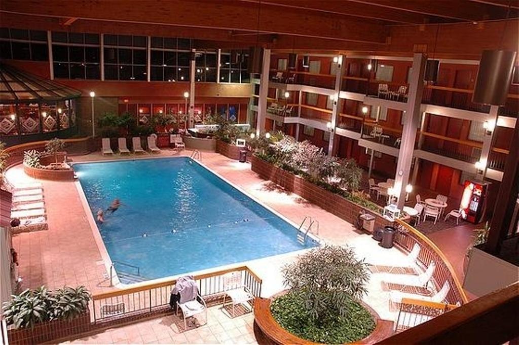 Ramada By Wyndham Beaver Falls Facilities photo